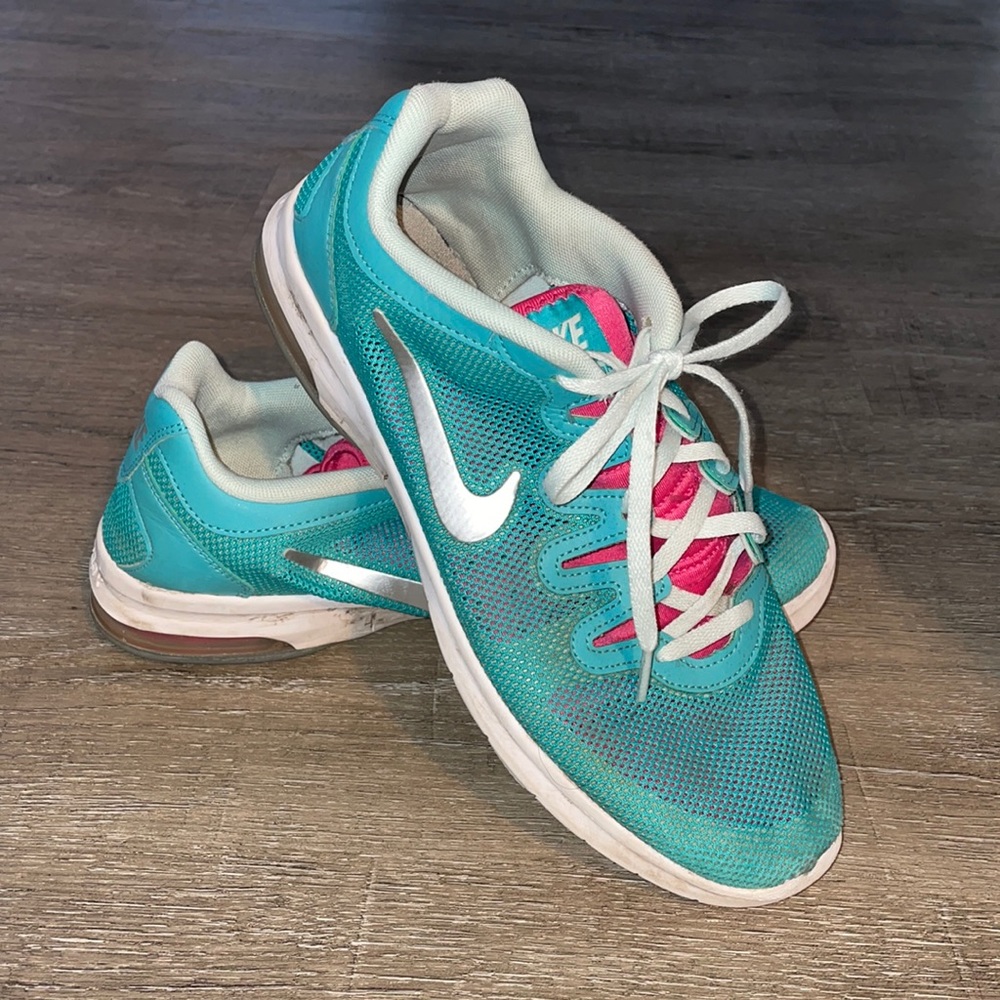 NIKE training Air Max Fusion tennis shoes